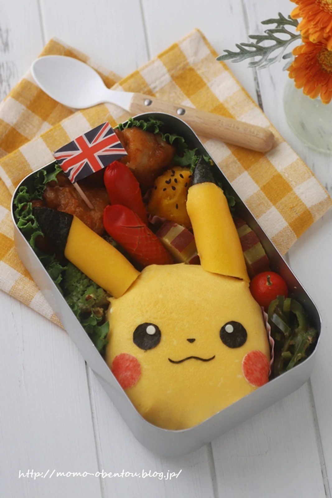 オムライスのピカチュウのキャラ弁 Momokyarabenが投稿したフォトブック Lemon8