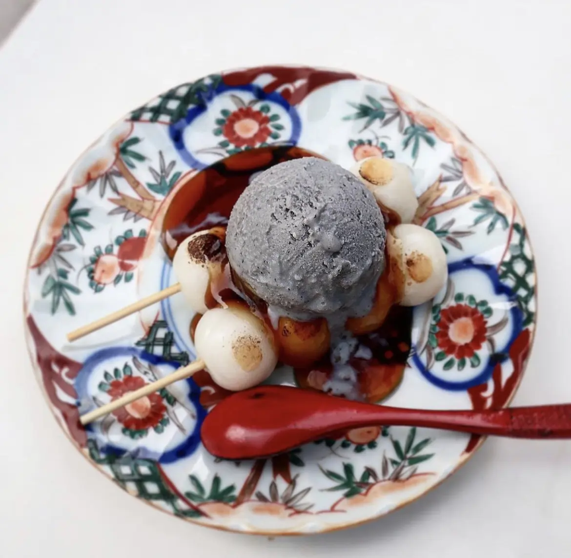 京都 河原町の穴場カフェのお団子スイーツ Japanese Ice Ouca デパ地下のまおさんが投稿したフォトブック Lemon8