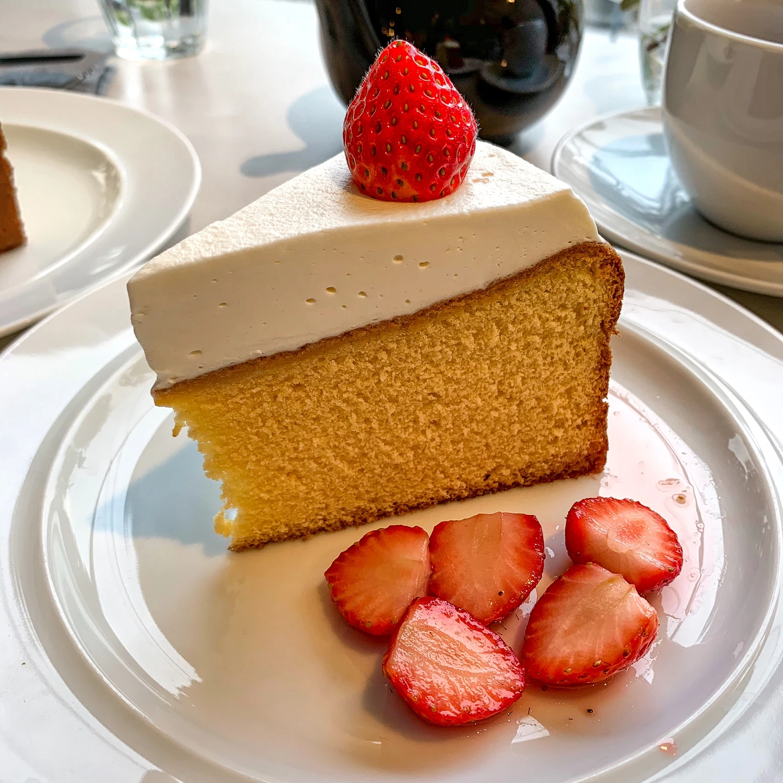 吉祥寺 Mhカフェショートケーキみたいな ヴィクトリアスポンジケーキ あゆまっくすが投稿したフォトブック Lemon8 吉祥寺 Mhカフェショートケーキみたいな ヴィクトリアスポンジケーキ あゆまっくすが投稿したフォトブック Lemon8