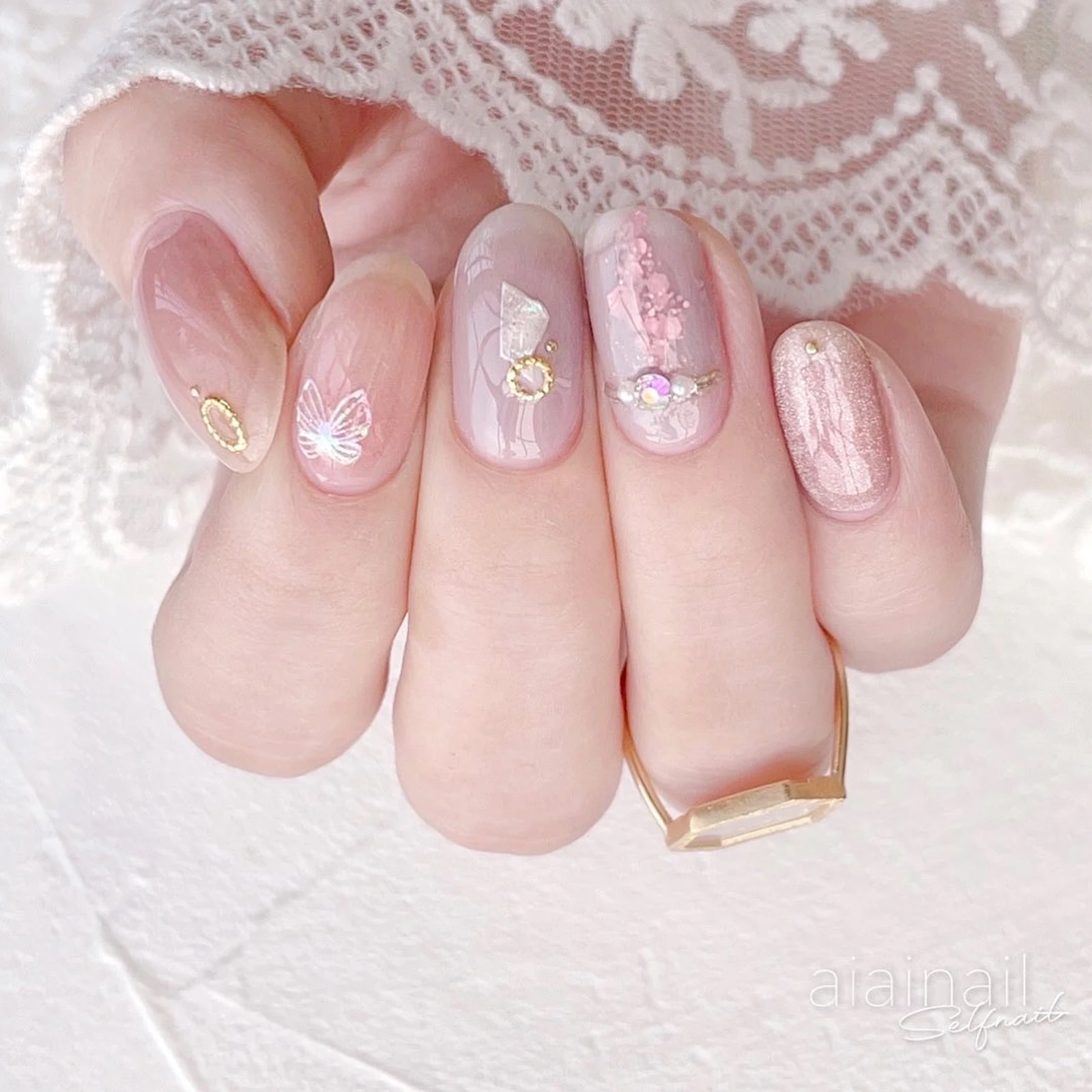 ダイソーのネイルシールが可愛すぎる Aiainail が投稿したフォトブック Lemon8