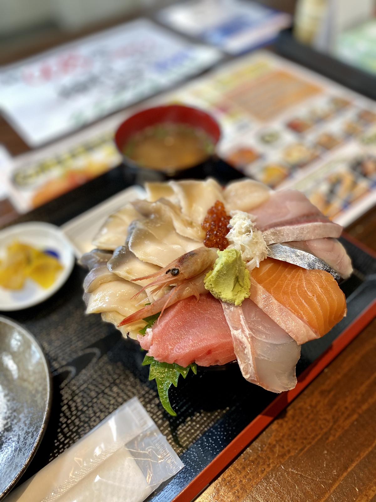 魚金食堂 ほっき漁獲量日本一の苫小牧で海鮮丼 おにやんグルメが投稿したフォトブック Sharee