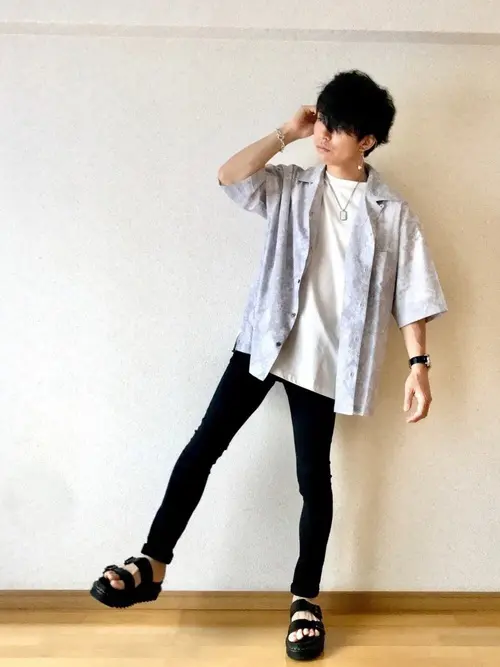 低身長男子のメンズ夏コーデ集 代後半 30代 Kenjiokayamaが投稿したフォトブック Lemon8