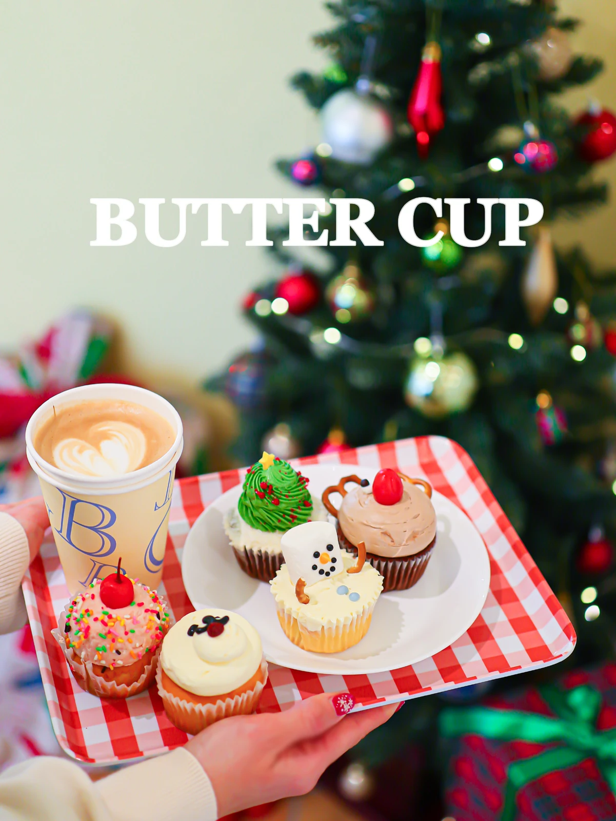 Butter Cupさんのxmasカップケーキが可愛すぎる 神戸元町 Kao 神戸 関西カフェ巡りが投稿したフォトブック Lemon8