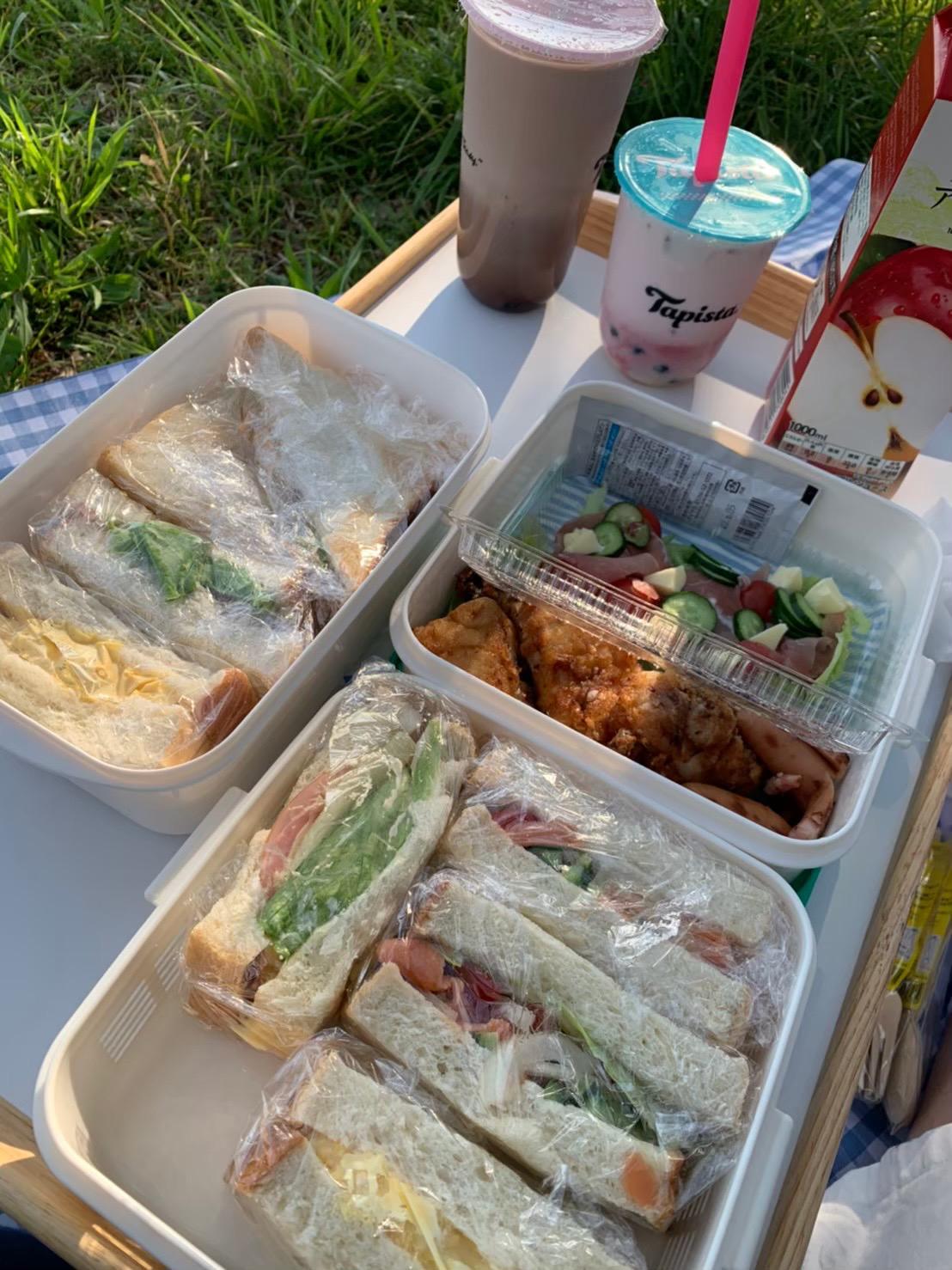 彼氏が作るサンドイッチ ピクニック Fosho Stearaが投稿したフォトブック Lemon8