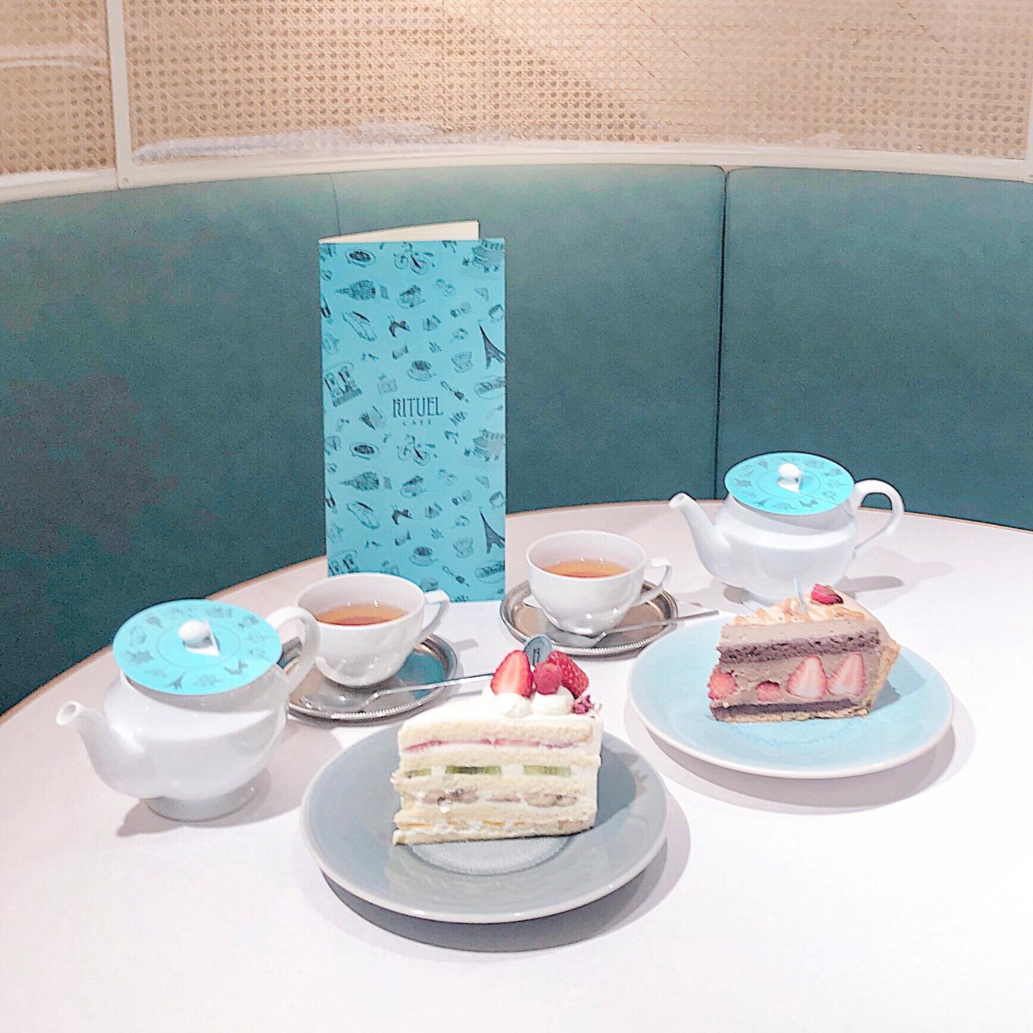 ティファニーブルーの店内が可愛い 新宿 Rituel Cafe Yu カフェ男子が投稿したフォトブック Sharee