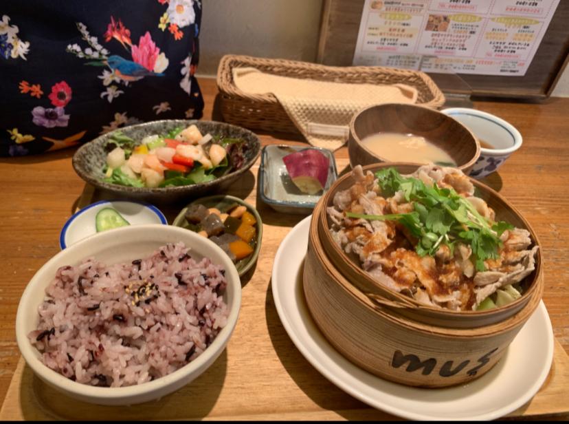 梅田 女子が大好き ほっこり和食ランチ ちかりんが投稿した記事 Lemon8