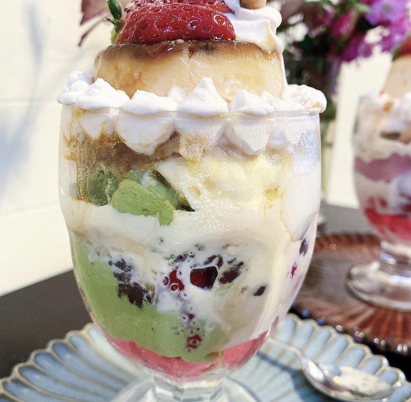 安いのにこのクオリティ ひっそりと構えるアットホームなカフェで頂く季節限定パフェ もぐもぐるめが投稿したフォトブック Sharee