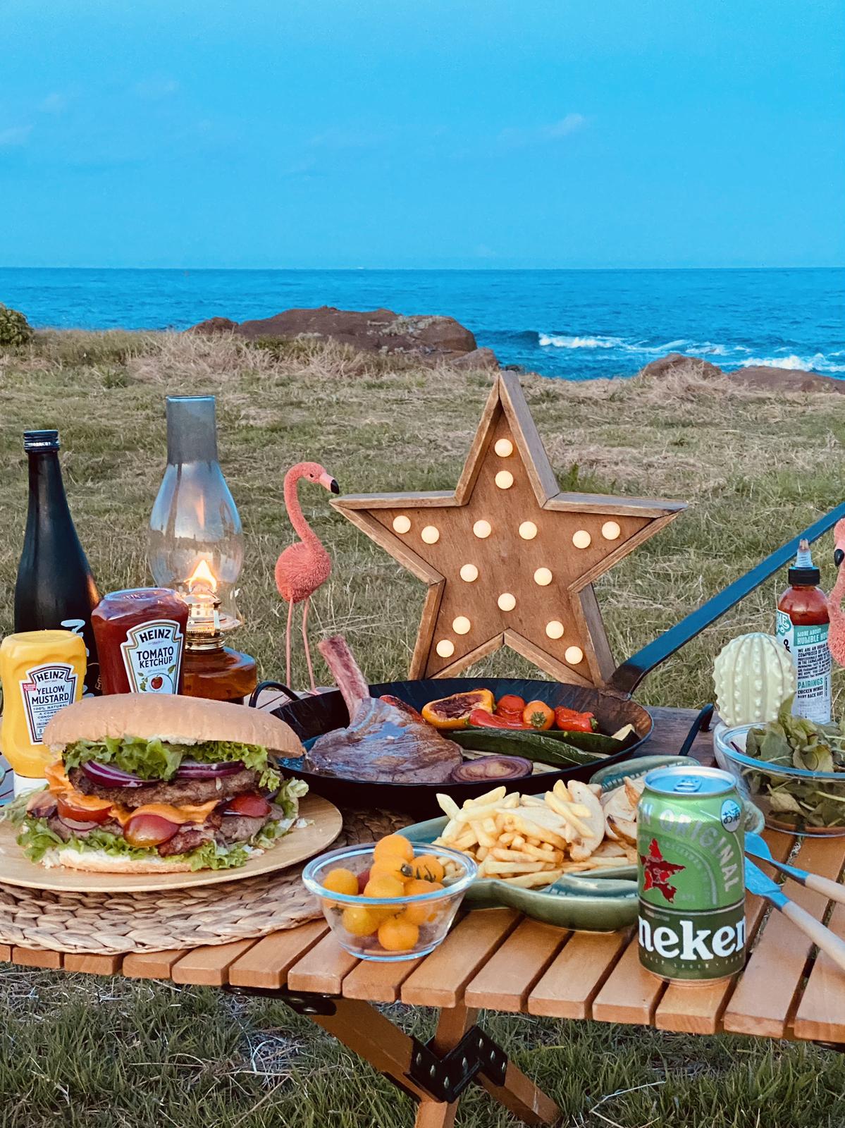 キャンプ飯 4人前 巨大ハンバーガー Jenny H Campが投稿したフォトブック Lemon8