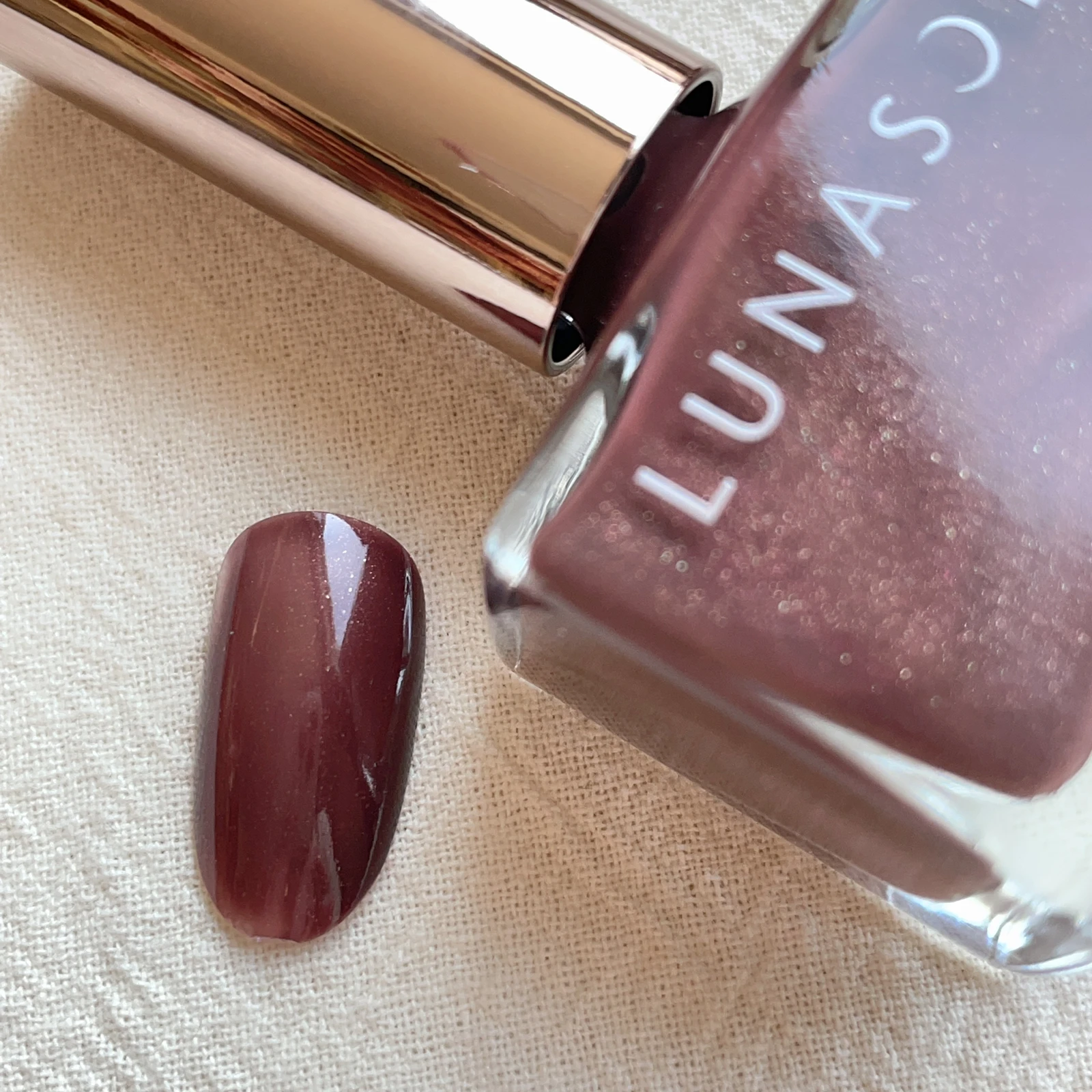 ルナソル ネイルポリッシュ Ex09 Oz Designが投稿したフォトブック Lemon8