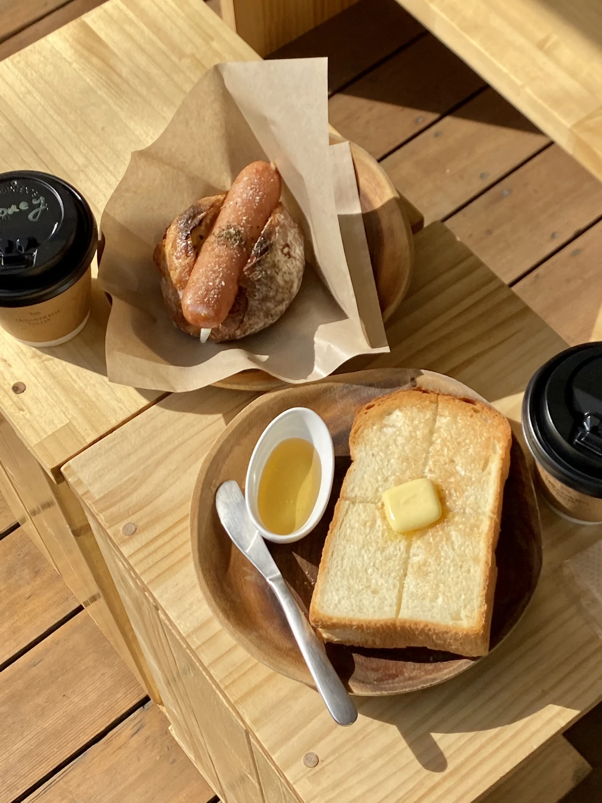 こだわりパンを使った絶品トーストが食べられる 中野 テラスカフェ A I O0が投稿したフォトブック Lemon8