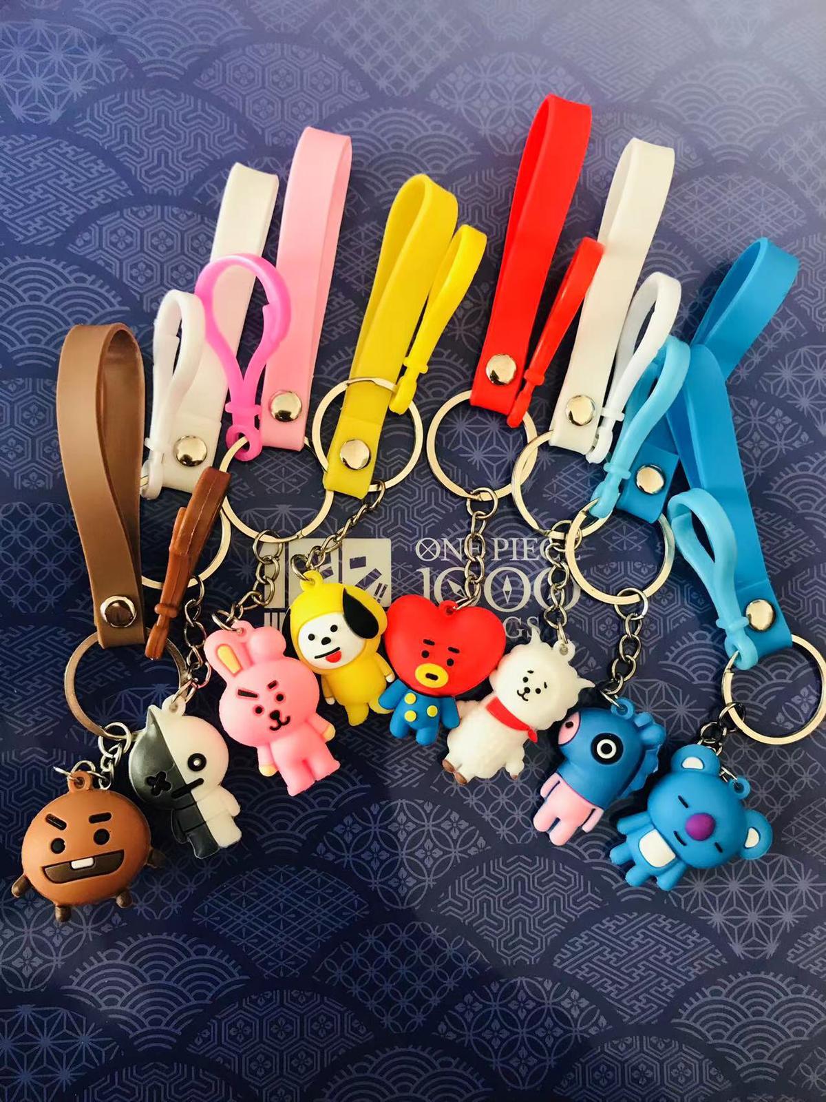 Bts Bt21 キャラクター キーホルダー ストラップ 8個セット 激安ショップ3が投稿したフォトブック Lemon8