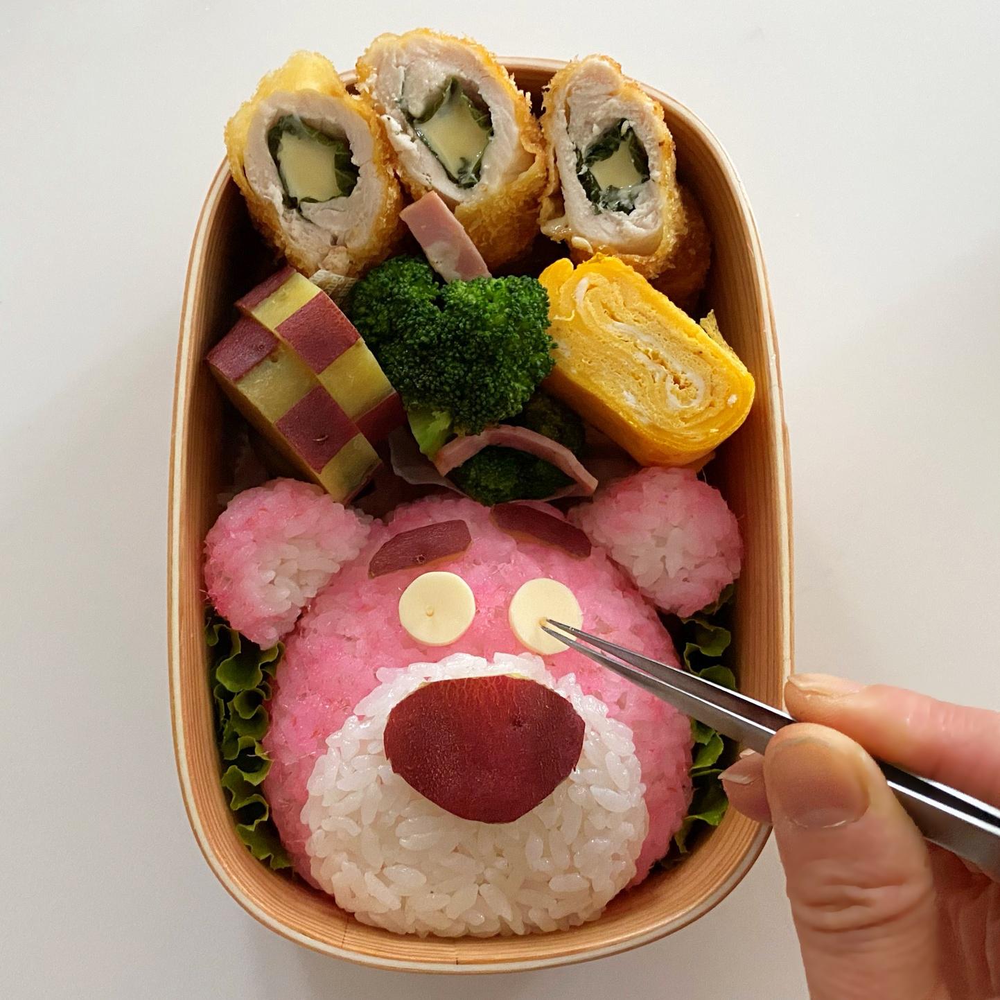 今日のお弁当 トイ ストーリー ロッツォのキャラ弁 Momokyarabenが投稿したフォトブック Sharee