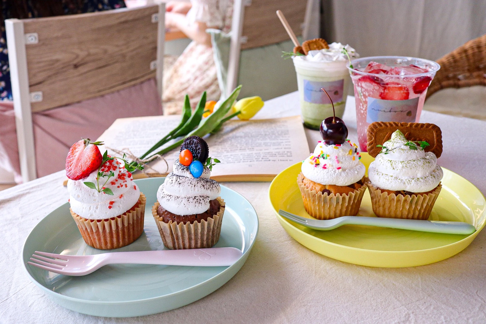 カップケーキやドリンクが可愛い 韓国カフェが東京にオープン これはインスタ映え間違いなし カフェくるが投稿したフォトブック Lemon8