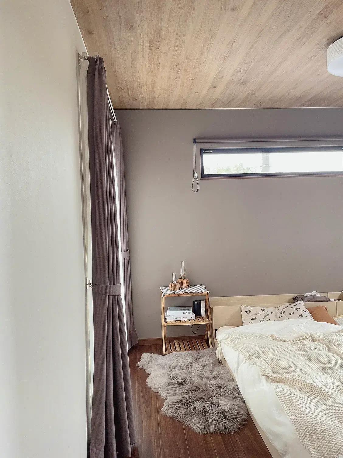 木目の天井がお気に入りの主寝室です Nana が投稿したフォトブック Lemon8
