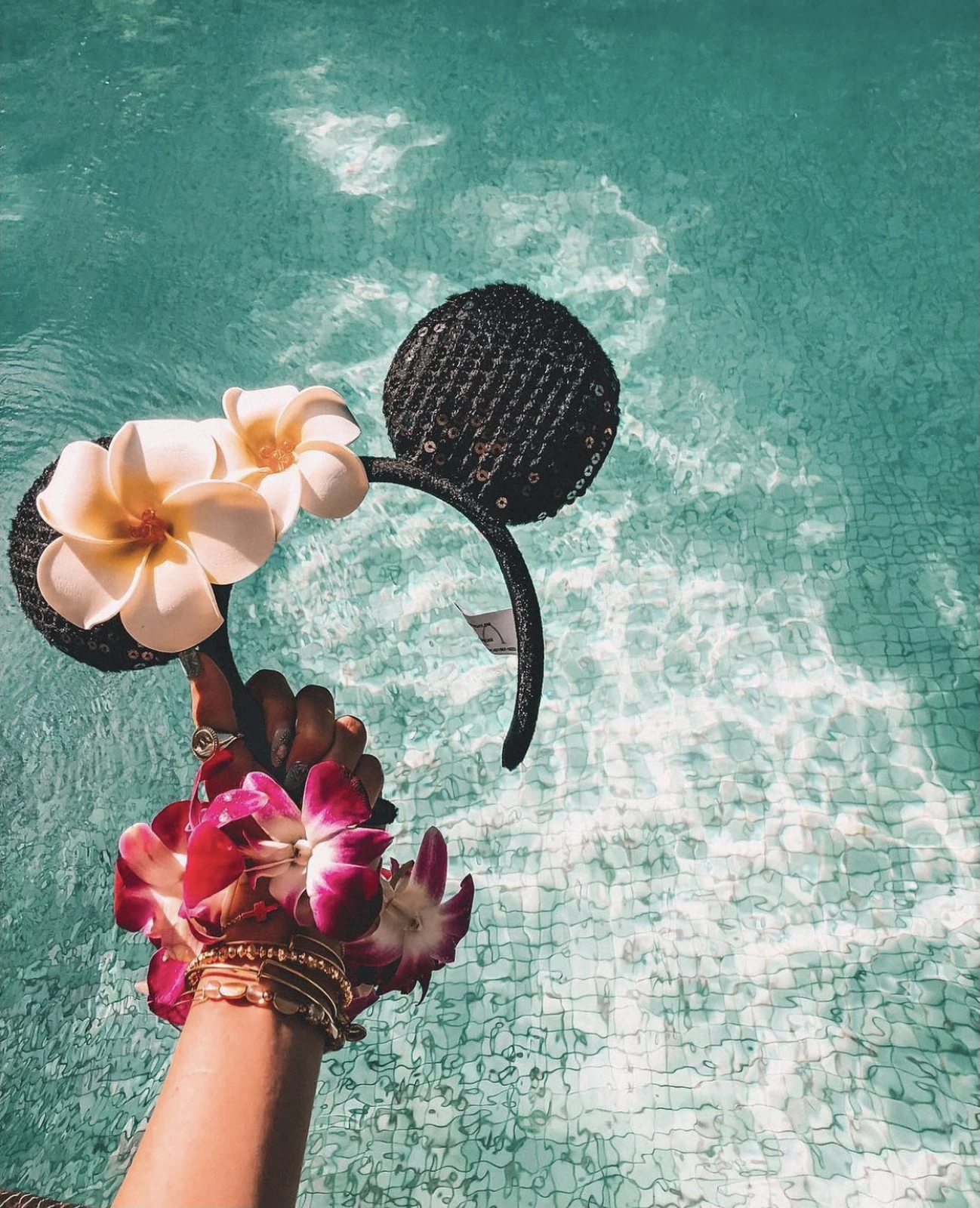 ハワイ アウラニディズニー限定カチューシャがかわいい Onumaaanが投稿したフォトブック Lemon8