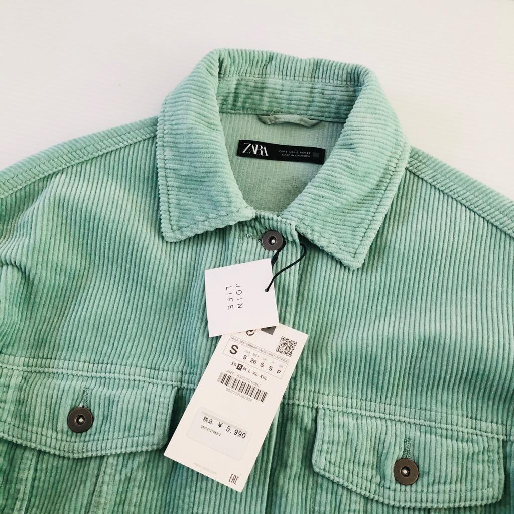 ZARAで人気「コーデュロイシャツジャケット」は旬のグリーンを指名