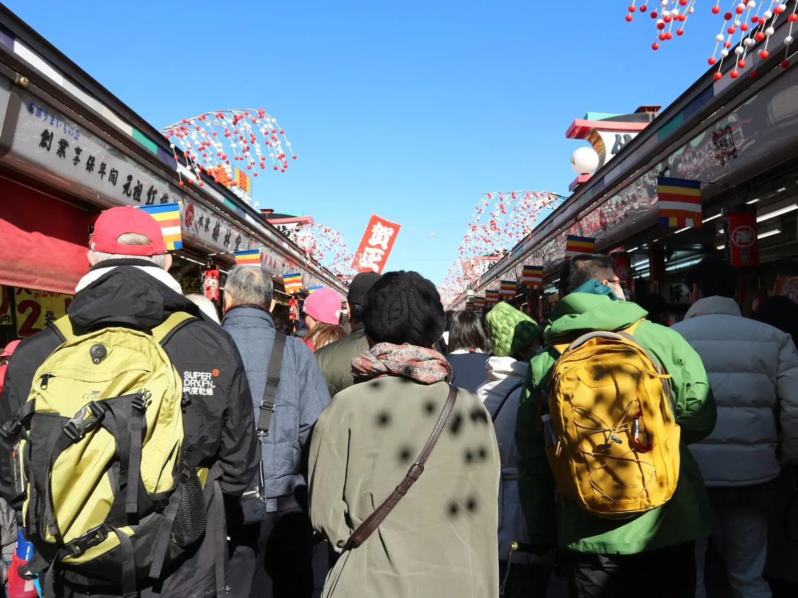 バックパッカーたちにまぎれて浅草へ カフェと古着屋巡りのトーキョートリップ 和田が投稿した記事 Lemon8