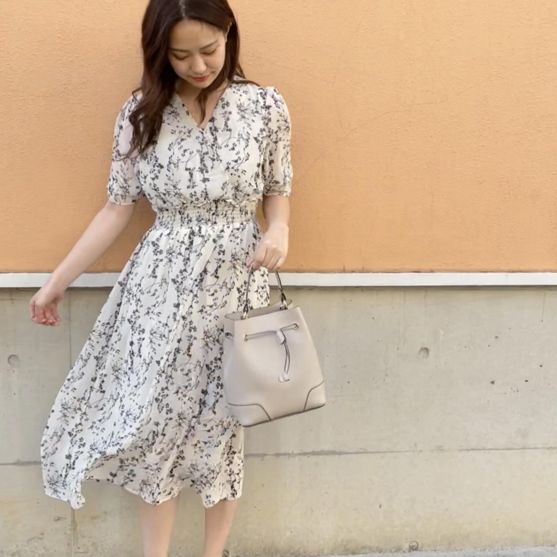 大人ガーリーワンピースコーデ 浦郷絵梨佳が投稿したフォトブック Sharee