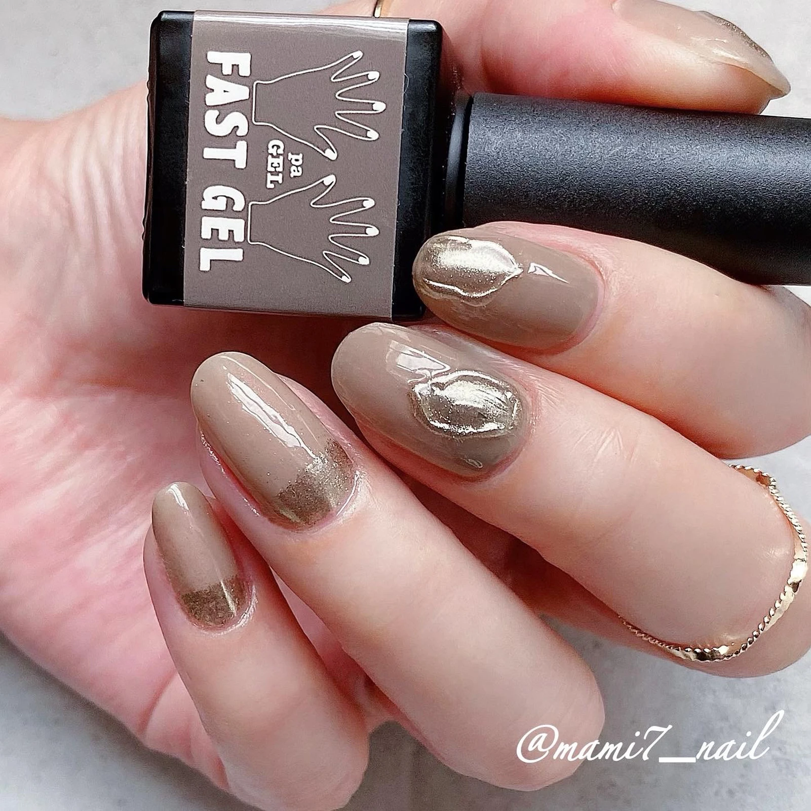 大人カラーのミラーネイル Mami7が投稿したフォトブック Lemon8