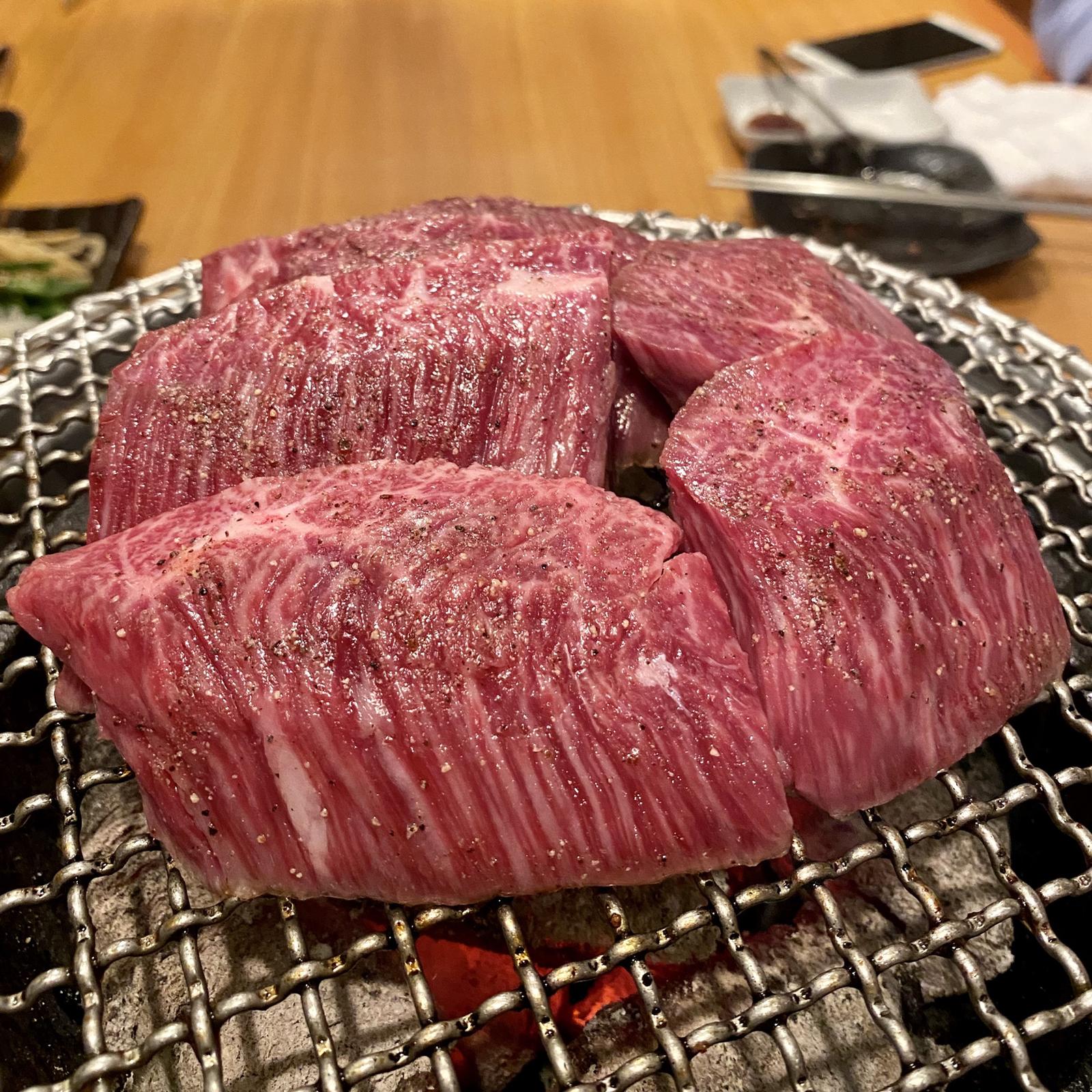 不動前 焼肉ファンに人気の厚切りタンとハラミが美味しい店 66shukiが投稿したフォトブック Sharee