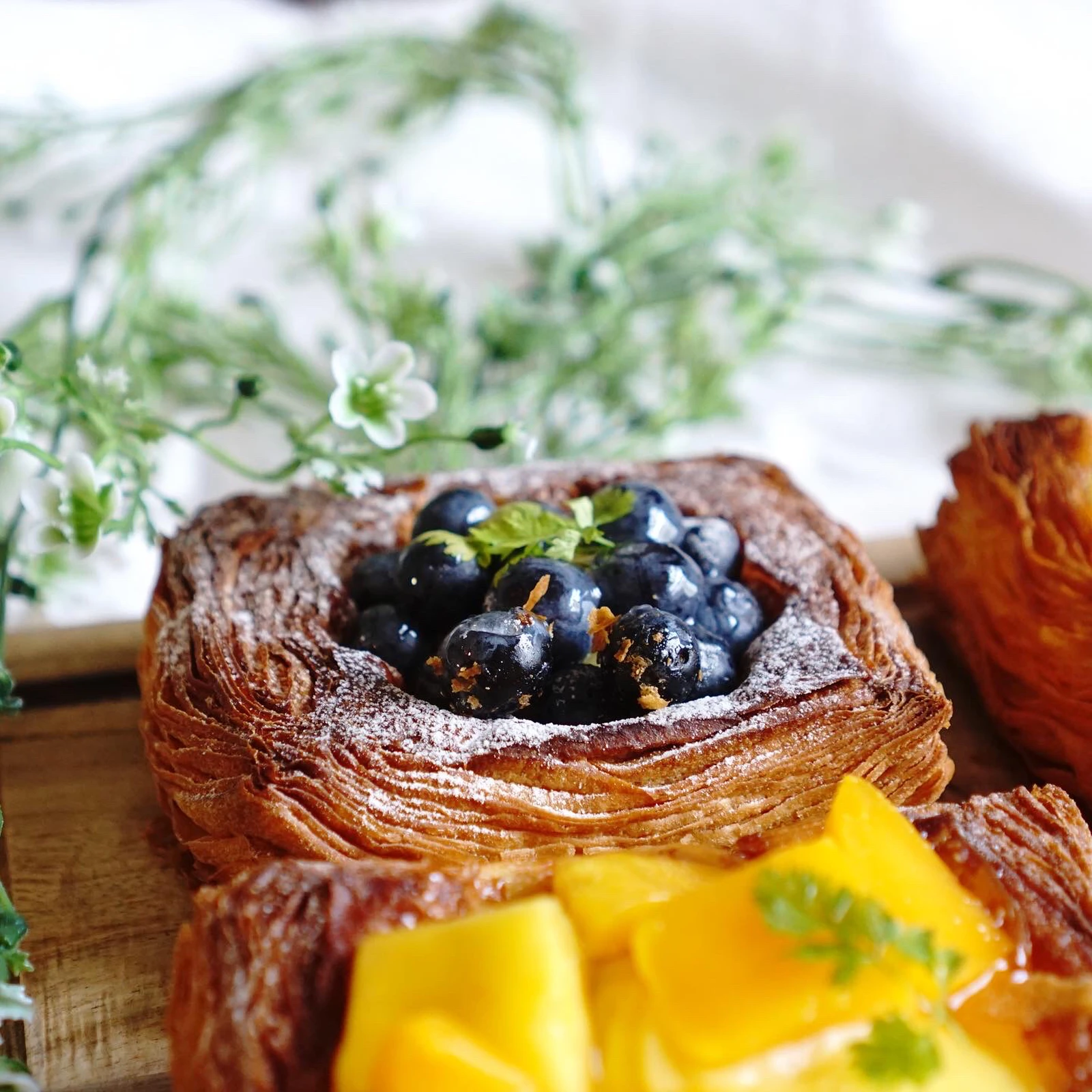 行列必至 姫路の人気ベーカリーで売切れ続出のフルーツデニッシュ べんきちどんぶりが投稿したフォトブック Lemon8 行列必至 姫路の人気ベーカリーで売切れ続出のフルーツデニッシュ べんきちどんぶりが投稿したフォトブック Lemon8