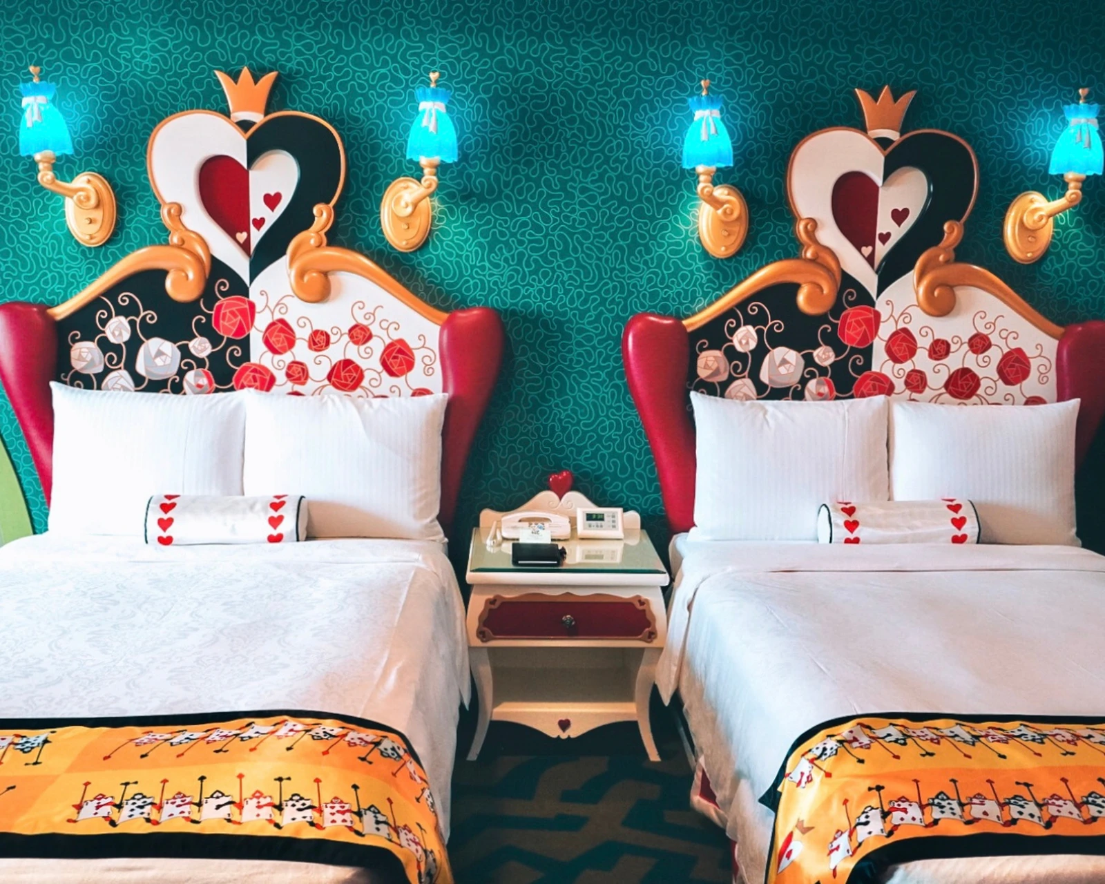 77 Off ディズニーランド アリス フォトアルバム Podzamcze Dobczyce Pl