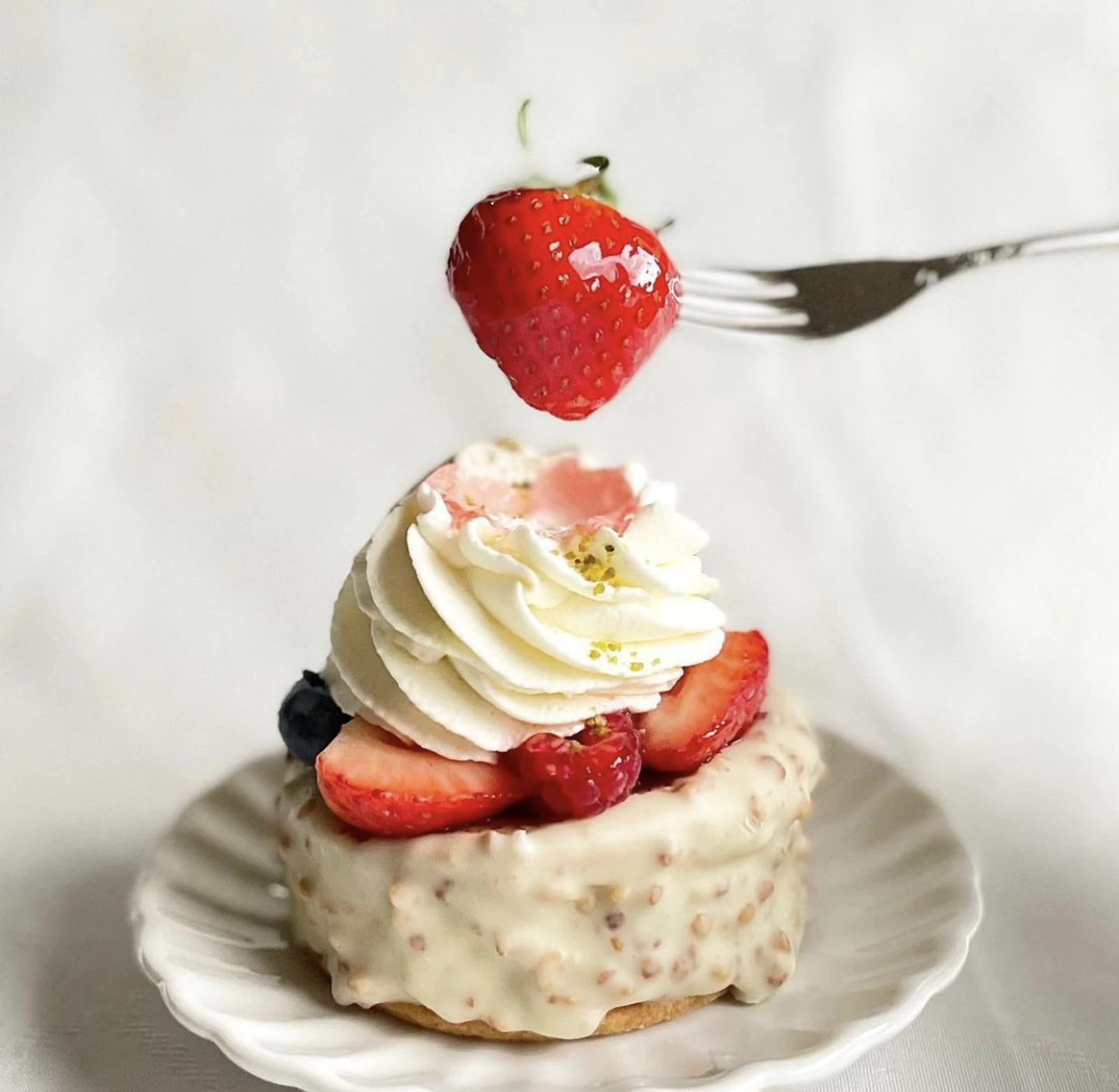 デパ地下 いちごとピスタチオのケーキ アルション近鉄生駒 デパ地下のまおさんが投稿したフォトブック Lemon8