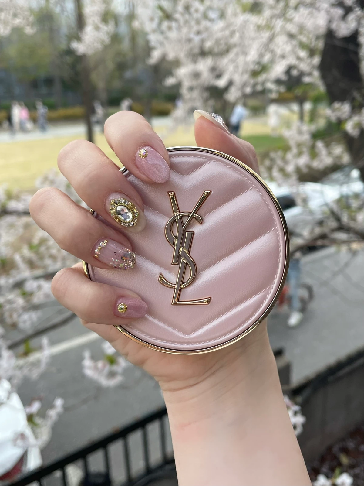 イヴ・サンローラン YSL クッションファンデ ケースのみ