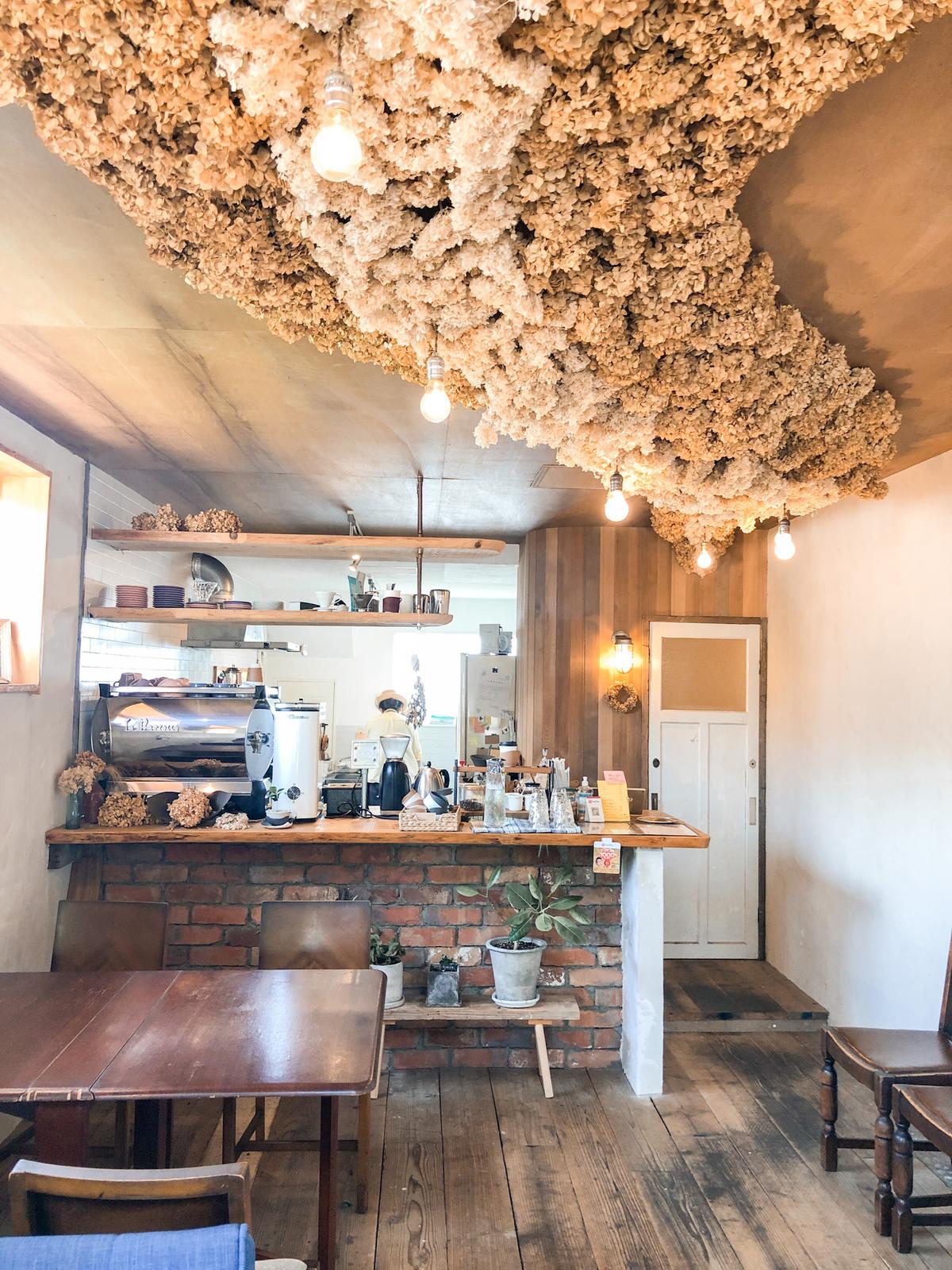 天井に天の川 神戸市にあるお洒落カフェ Aigram 57が投稿したフォトブック Sharee