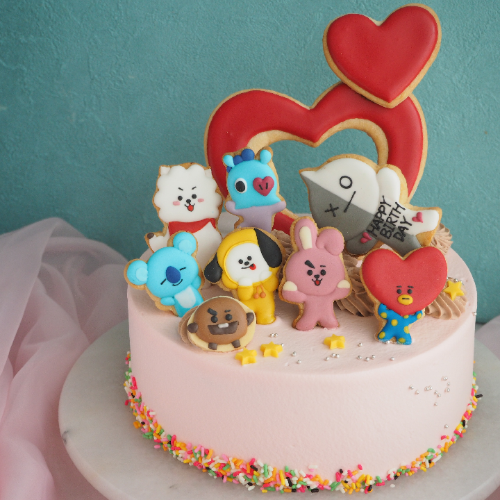 Bt21のお誕生日ケーキ 上岡麻美が投稿したフォトブック Lemon8