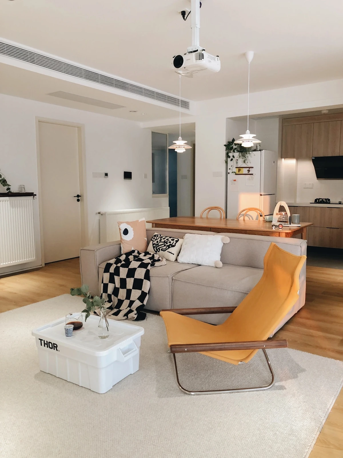 友達の家のリビングは大きくて素敵です 亜貴が投稿したフォトブック Lemon8