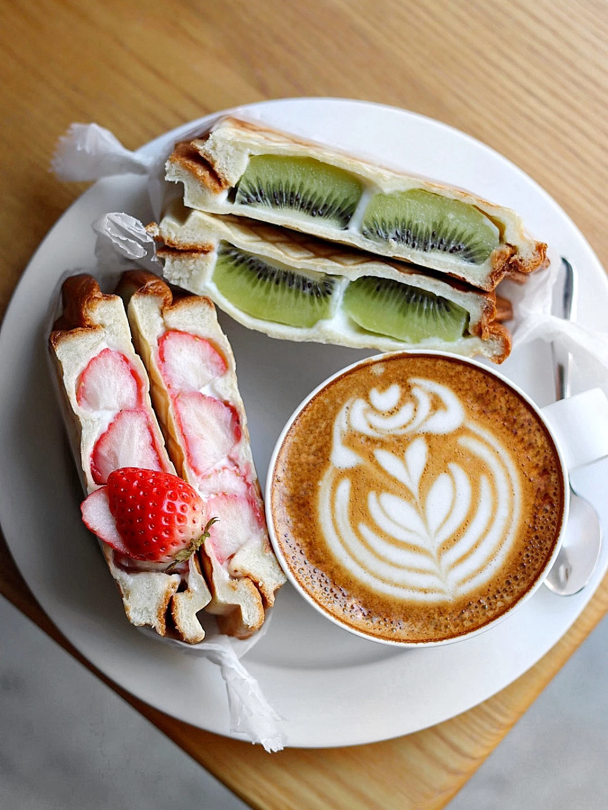 京都 Astrea Coffee 冬の京都散歩のおともにピッタリなホットスイーツ いでくん スイーツ王子が投稿したフォトブック Lemon8