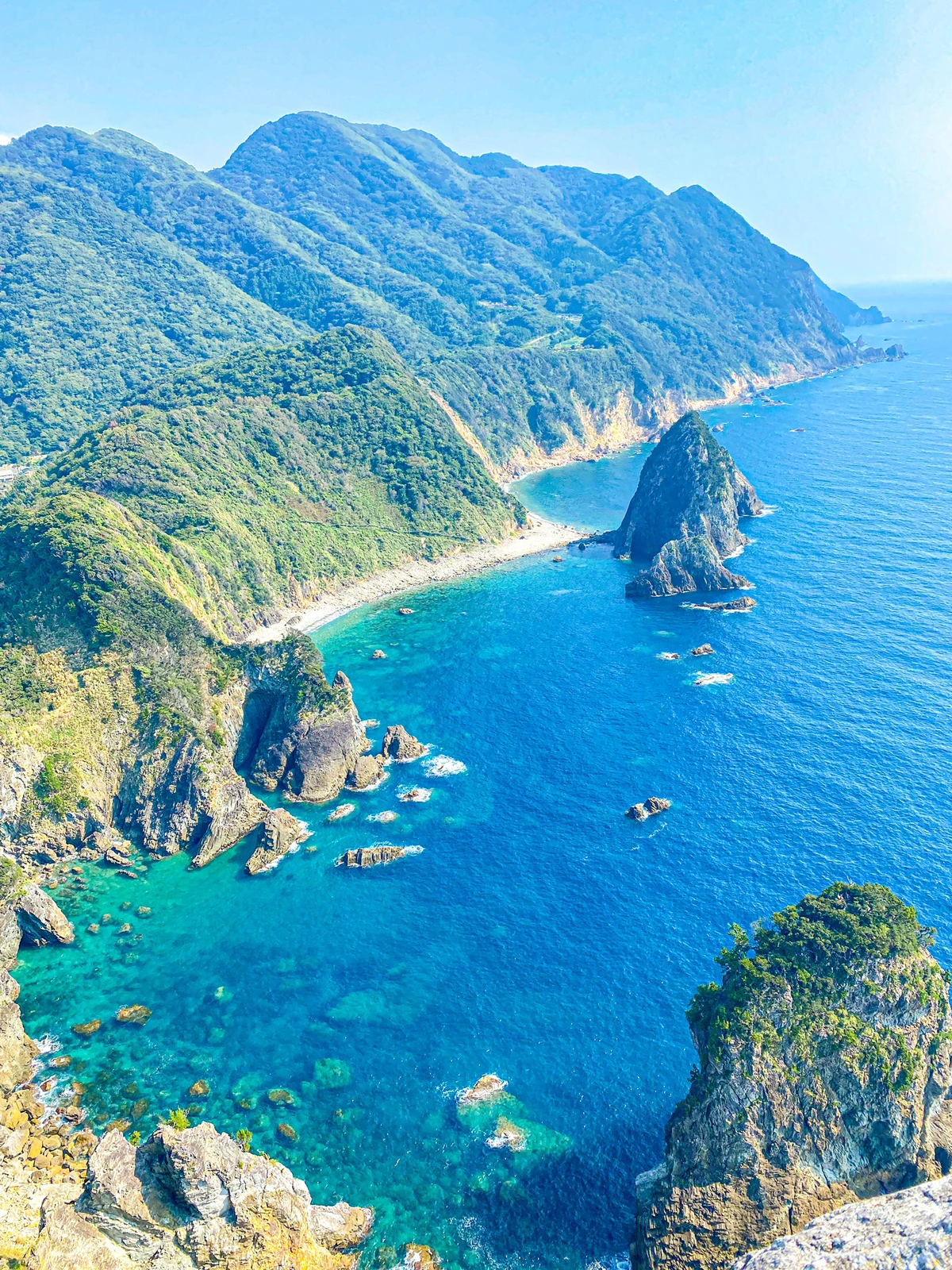 静岡 西伊豆の秘境 ホントに日本なの 思わず叫びたくなる絶景の海岸線 Miiicameraが投稿したフォトブック Lemon8