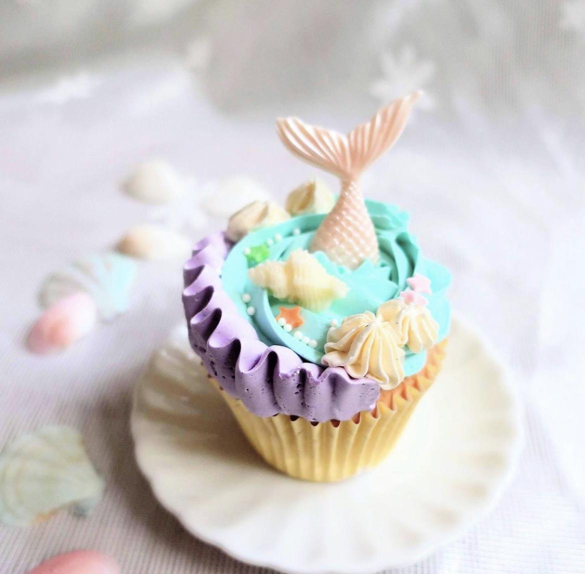 大阪 夏らしさ満点のマーメイドカップケーキ デパ地下のまおさんが投稿したフォトブック Lemon8