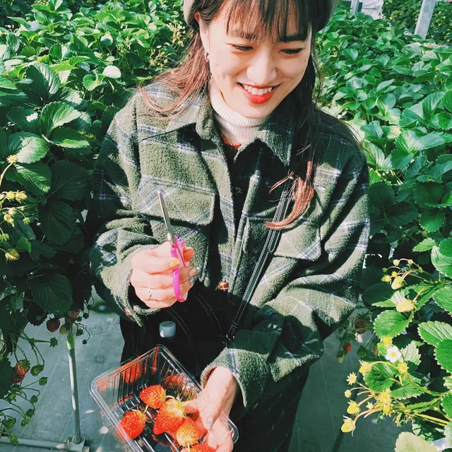 いちご狩り コーデ 春 Lemon8
