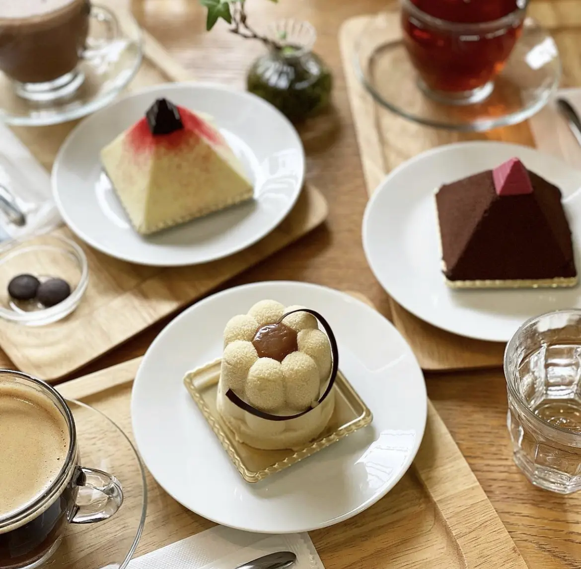 大阪肥後橋 チョコレート専門店のカヌレまるごとケーキ達 プティットパピヨット デパ地下のまおさんが投稿したフォトブック Lemon8