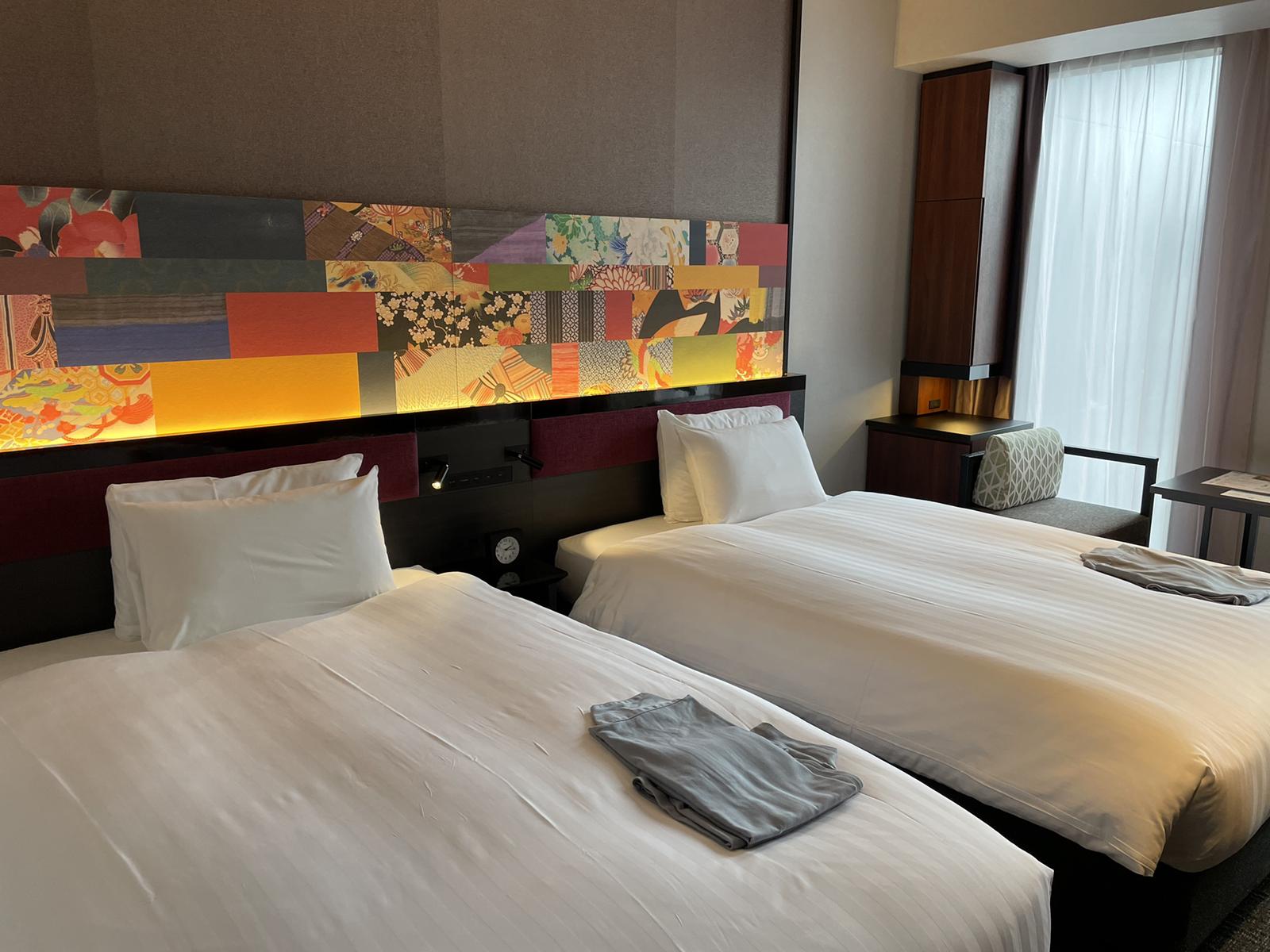 Lemon8 Story ユニバ付近 カラオケ付きホテル