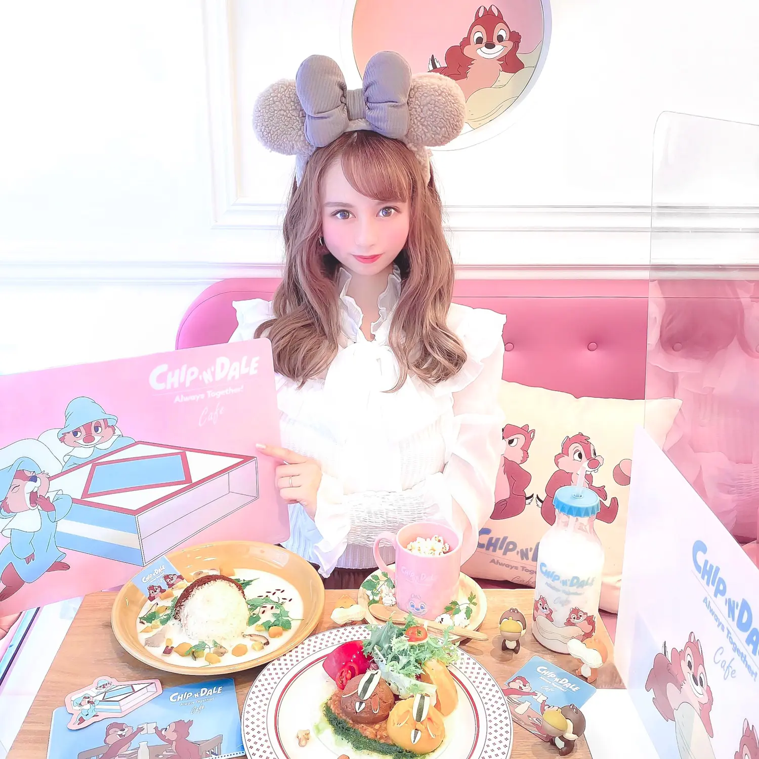 ディズニー好き必見 おすすめの期間限定ディズニーコラボカフェ みさきてぃが投稿したフォトブック Lemon8