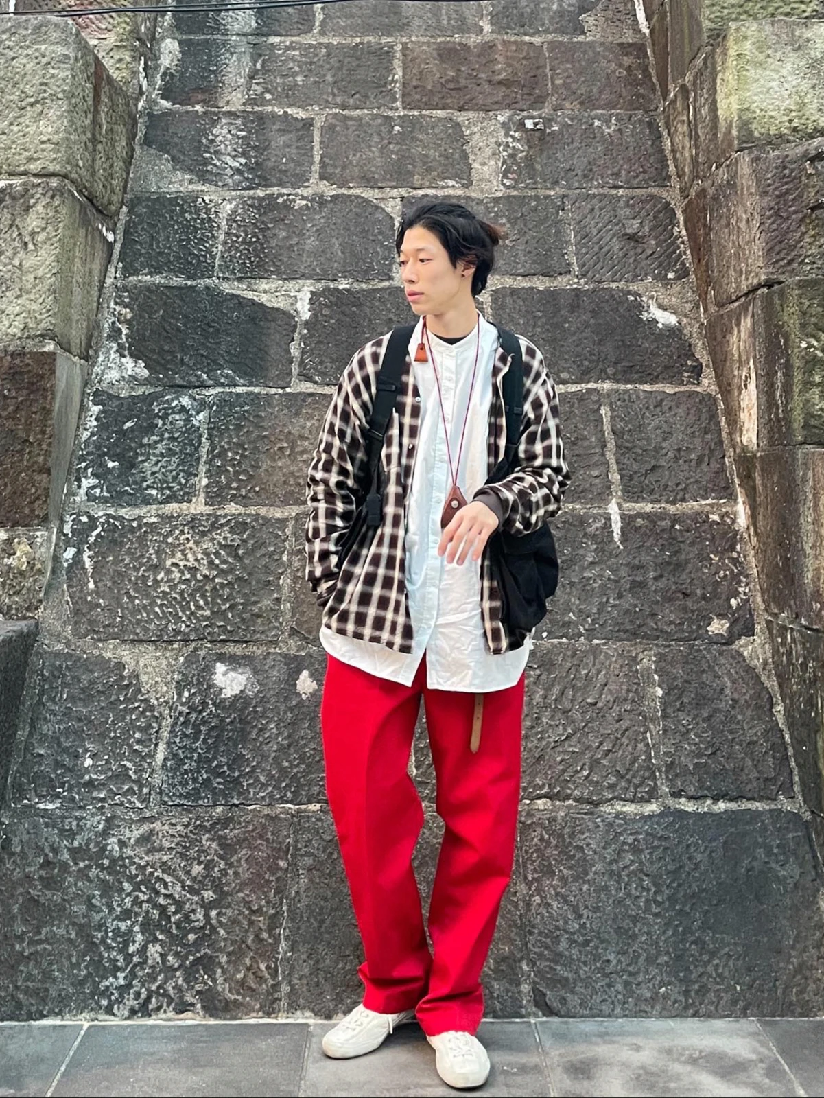 赤パンツ 鬼レイヤードコーデ Hiroki Kkが投稿したフォトブック Lemon8