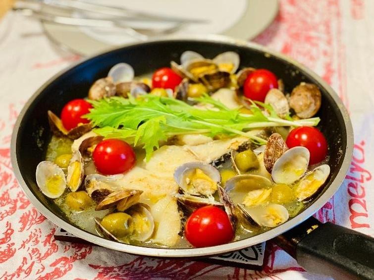 イタリア料理の定番 簡単 魚の煮込み料理アクアパッツァ スカイが投稿した記事 Sharee