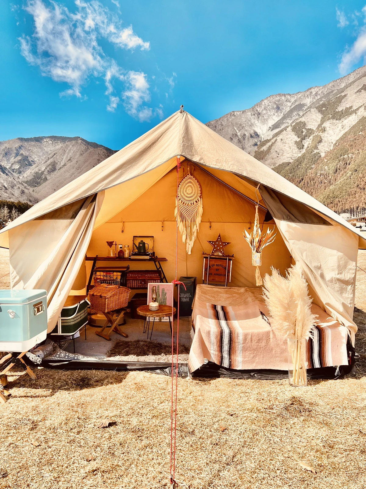春はすぐそこ 超快適 テントの中のレイアウト Jenny H Campが投稿したフォトブック Lemon8
