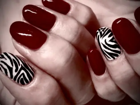 ゼブラ型ネイルやり方 Lemon8