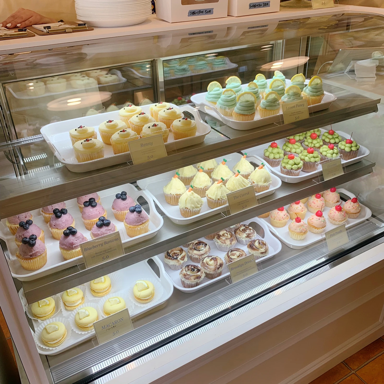 神戸にある可愛いカップケーキ屋さん わたあめuが投稿したフォトブック Lemon8