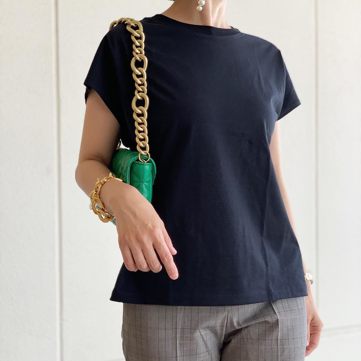 Uniqloのスムースコットンフレンチスリーブtは新素材で着心地いいよ Ayakonbubuが投稿したフォトブック Sharee