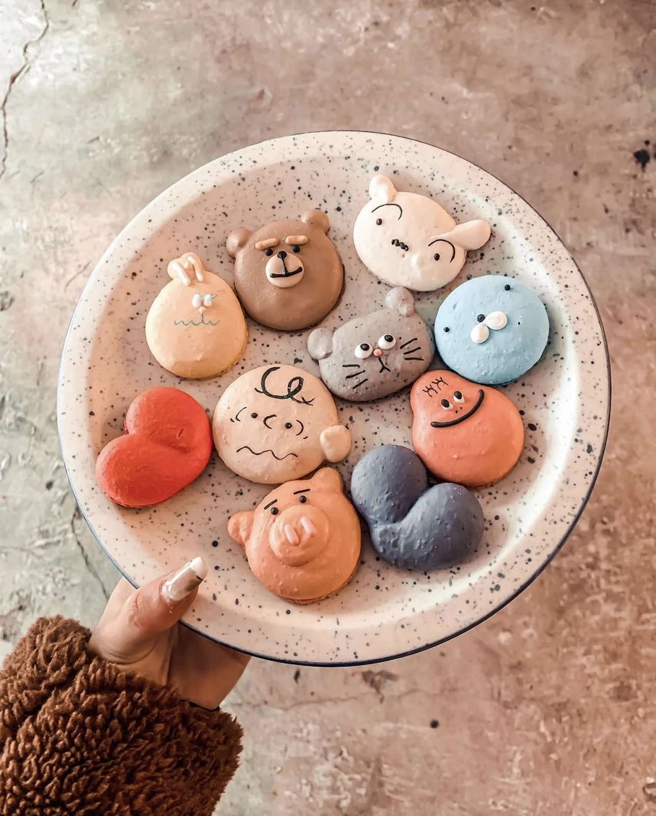 韓国 コロンとした見た目にきゅん かわいすぎるキャラクターマカロン Onumaaanが投稿したフォトブック Lemon8 韓国 コロンとした見た目にきゅん かわいすぎるキャラクターマカロン Onumaaanが投稿したフォトブック Lemon8