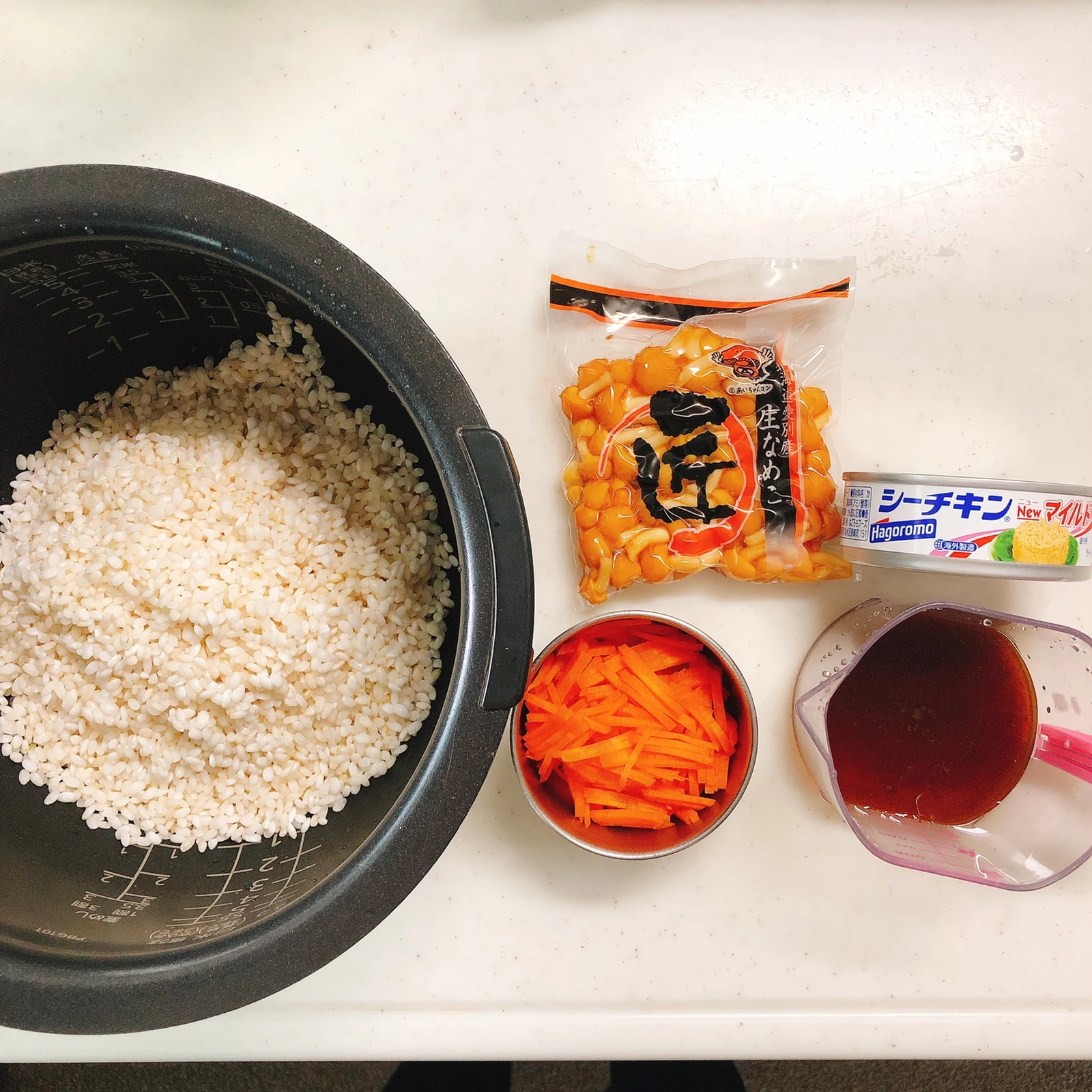 簡単レシピ なめことシーチキンの炊き込みご飯 Enjoy料理研究家 あやが投稿したフォトブック Lemon8