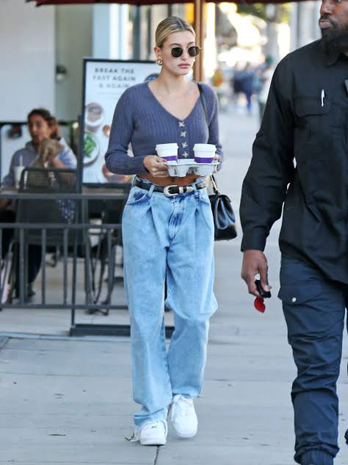 海外ストリートスナップ ストリートファッション シヲ 宅トレライバーが投稿したフォトブック Lemon8