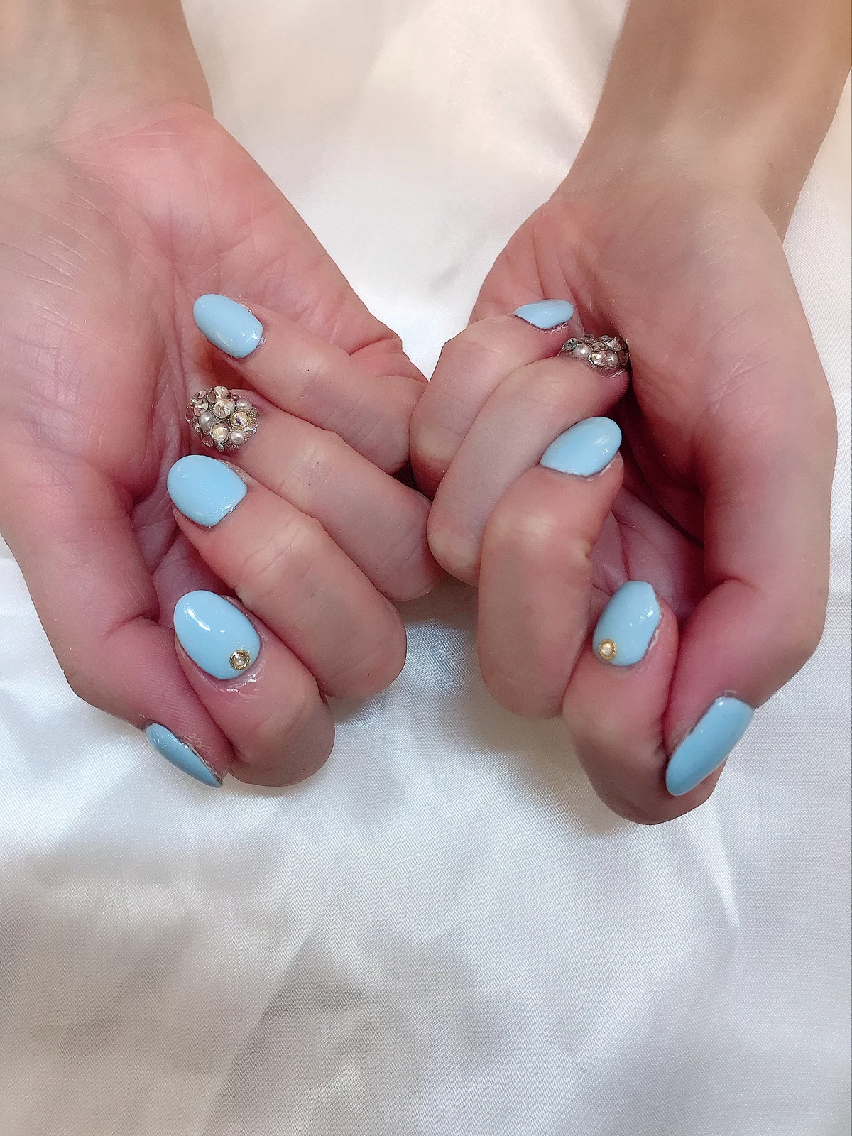 ハンドとペディキュアお揃い夏色water Blue Nail 清良が投稿したフォトブック Lemon8