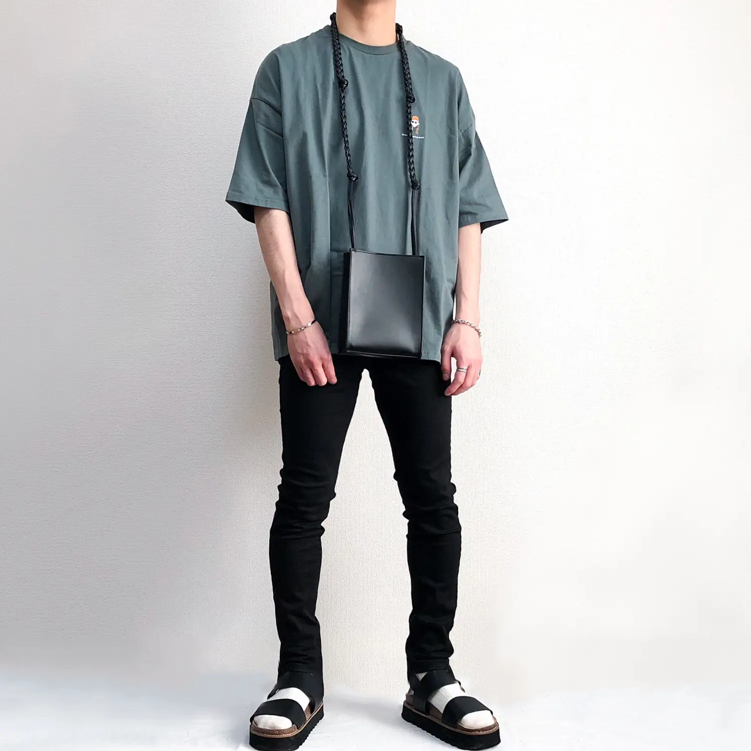 黒スキニーの使い方 Sakuが投稿した記事 Lemon8