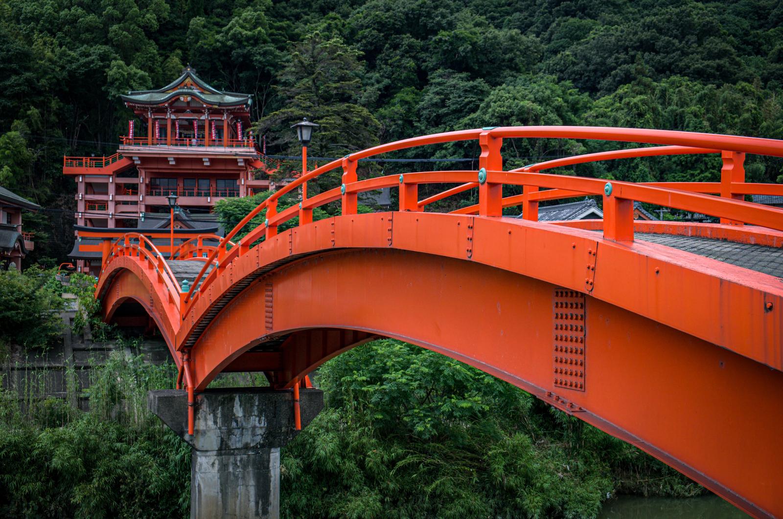 広島 千と千尋の神隠しに出てきそうな神社 Konnyが投稿したフォトブック Lemon8